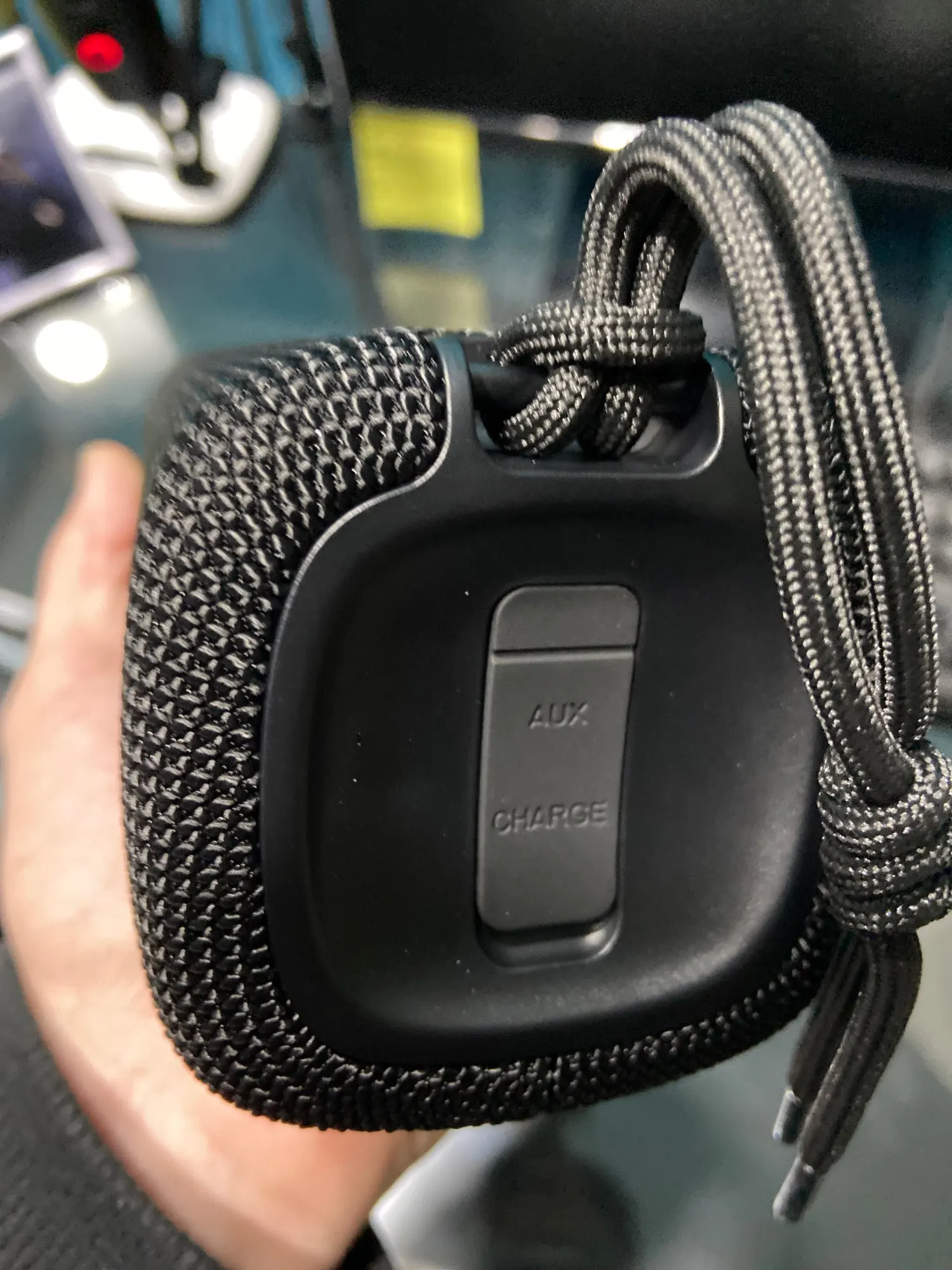 Беспроводная колонка Xiaomi Mi Portable Bluetooth Speaker | Бесплатная ...