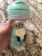 Botella de paja de agua potable con dibujos de animales para niños, Bola de gravedad, taza de bebé con correa para el hombro