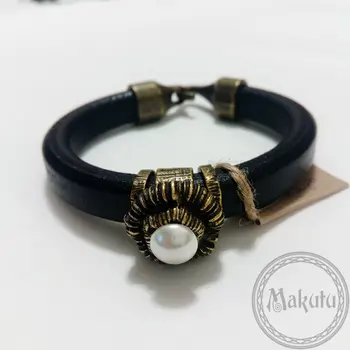

Bracelet regaliz with pearls