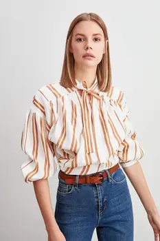 

Trendyol Lacing Detailed Bluz TWOSS20BZ0082