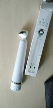 Mini eléctrico vibrador masajedaor de ojos Anti-envejecimiento arrugas círculo oscuro pluma de rejuvenecimiento belleza pluma portátil