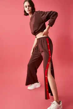 

Trendyol Strip and Studs Detailed Knitting Tracksuit Set TWOAW21EM0007