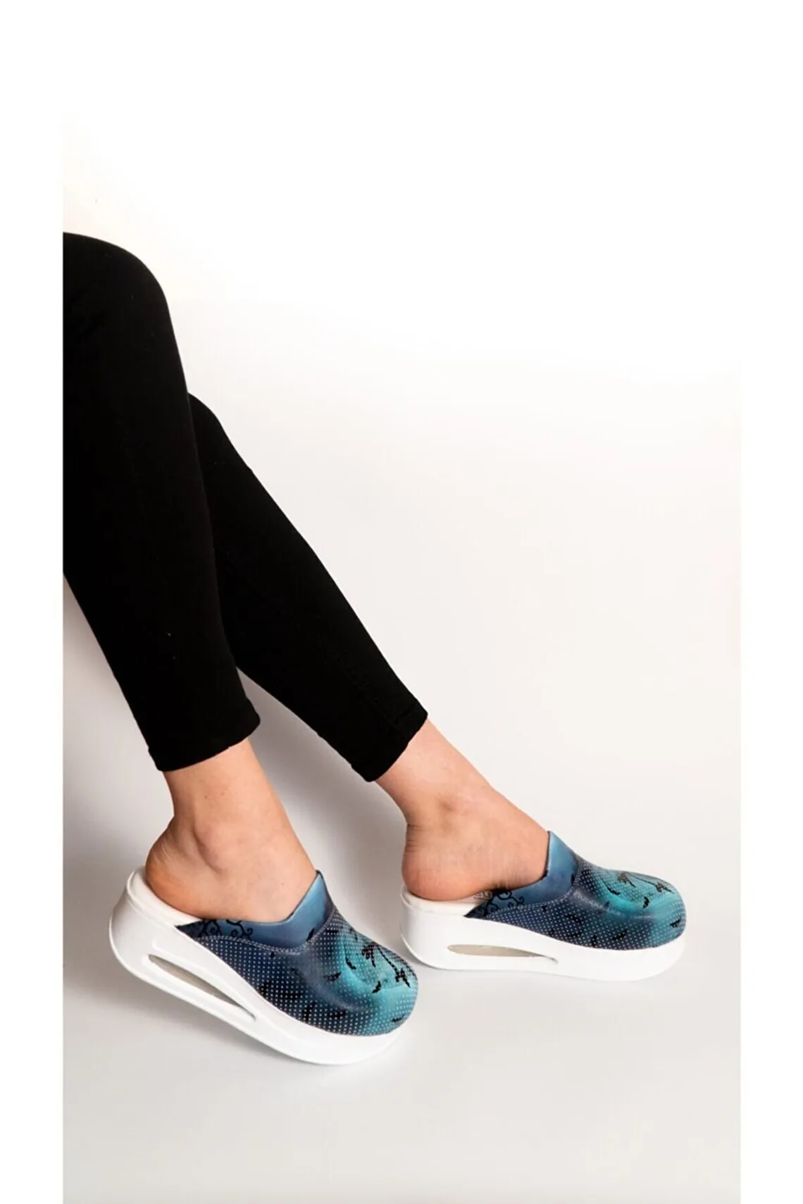 

Women's Medical Nursing Airmax Shoes Clogs Nursing Shoes Comfy Clog Nursing Shoe For Woman Orthopedic Clogs Doctor Slippers