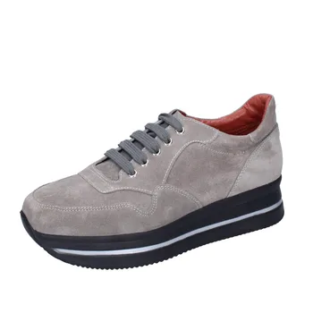 

TRIVER FLIGHT women's Sneakers suede gray