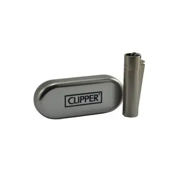

CLIPPER gas lighter. Cigarette lighter can be put into the case outdoor waterproof