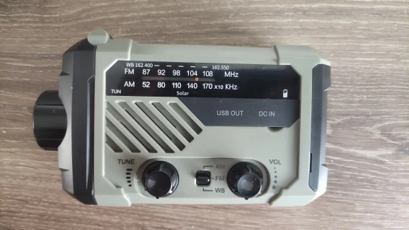 Multi-functional Emergency Radio photo review