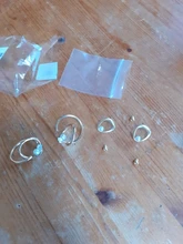 Pendientes pequeños de perlas atmosférica para mujer, joyería sencilla con personalidad suave de joker, aretes geométricos delicados