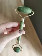Masajeador de rodillo de Jade para rodillo Facial Gua Sha Jade Stone, masajeador Facial de belleza, levantamiento de cara delgada, herramientas de cuidado para la piel Facial antiarrugas