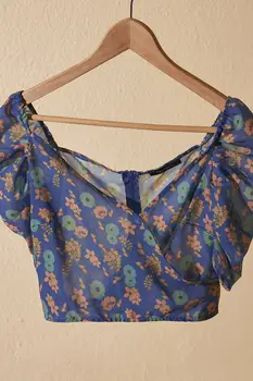 

Trendyol Crop Top Blouse TWOSS20BZ0829