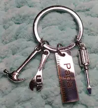 Llavero con diseño de letras de papá, destornillador de martillo creativo, llavero de llave inglesa, decoración de bolso, colgante con borla, regalos para el Día del Padre