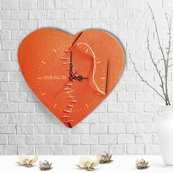 

Personalized Heart Design Wooden Wall Clock-3