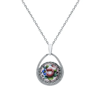 

Silver Pendant with cubic zirconia and finish sunlight sample 925