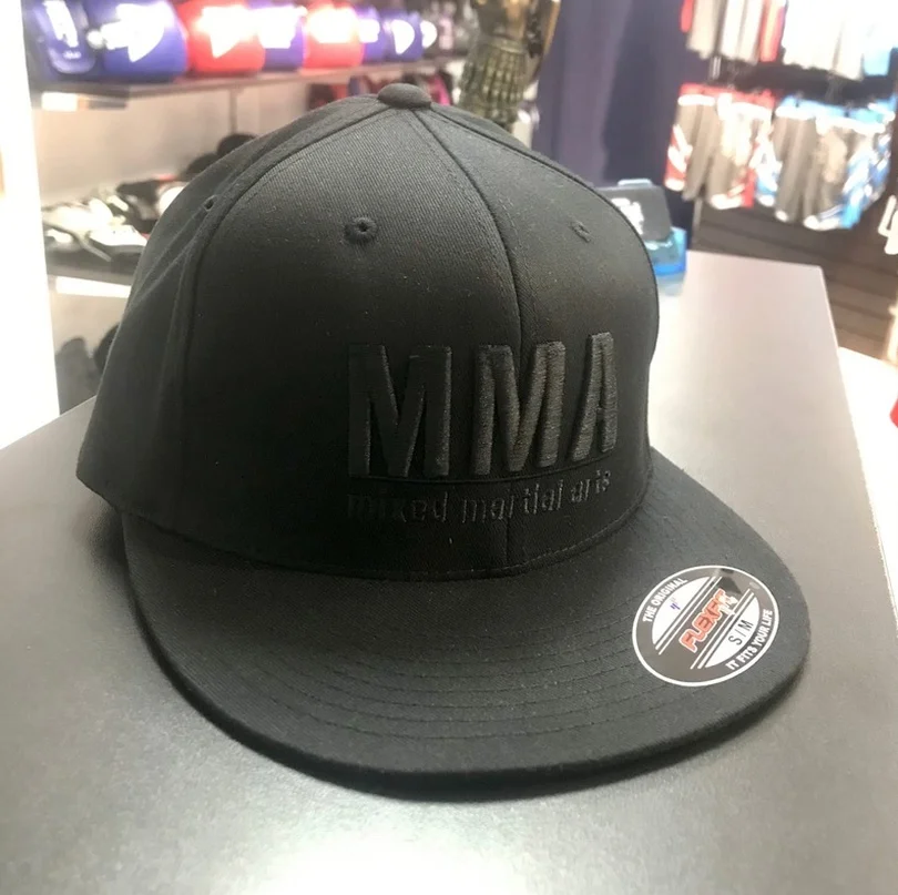 Кепка Fairtex MMA Flexfit черная 