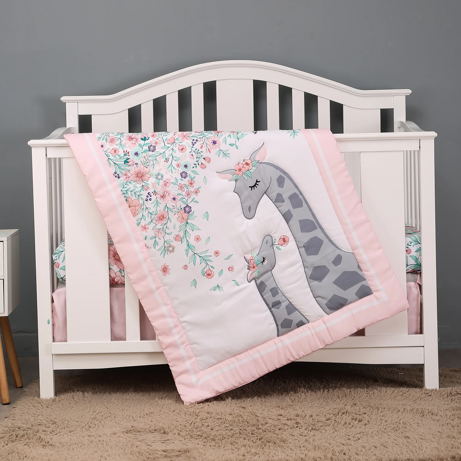 Pink Giraffe Crib Bedding Set 1