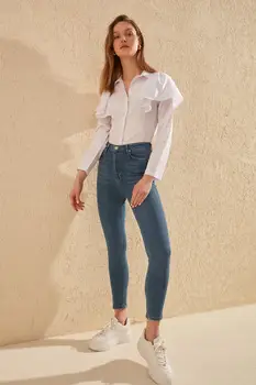 

Trendyol High Waist Skinny Jeans TWOSS20JE0175