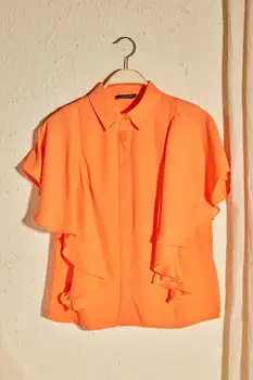 

Trendyol Basic Shirt TWOSS20GO0472