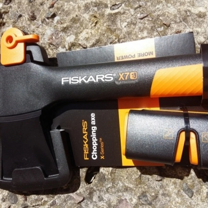 Топор универсальный Х7+ точилка универсальная 120740 Fiskars(1020183) ДОП. СКИДКА 10% ПРИ ПОКУПКЕ КРАТНО 4