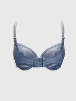 

Supported T-Shirt Bra