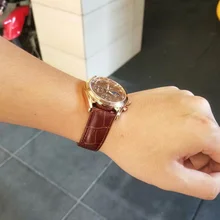 Relojes de lujo de cuarzo de los hombres relojes correa de cuero impermeable 30M de los hombres de moda gratis reloj con envío para hombres reloj con encendedor