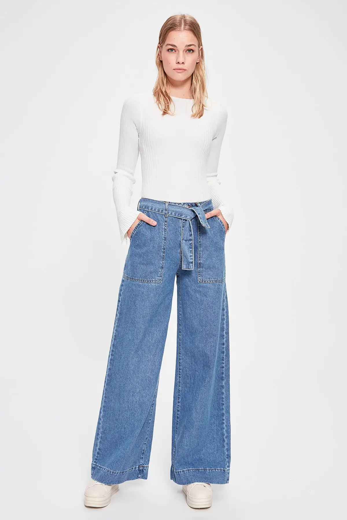 Trendyol Arch высокие Bel широкие джинсы TWOAW20JE0247