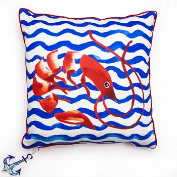 

Biggdesign Anemoss Shrimp Patterned Square Decorative Pillow