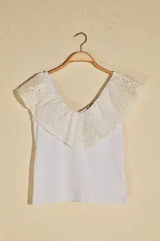 

Trendyol Ruched Knitted Blouse TWOSS20BZ1553