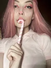 Wignee-Peluca de cabello sintético para mujer, cabellera artificial largo liso de color rosa para Cosplay, fiesta, a diario, resistente al calor, sin pegamento