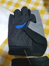 Guantes de ciclismo para deportes al aire libre, protectores de mano en malla, transpirables, accesorios de bicicleta antideslizantes, cubre la mitad de los dedos