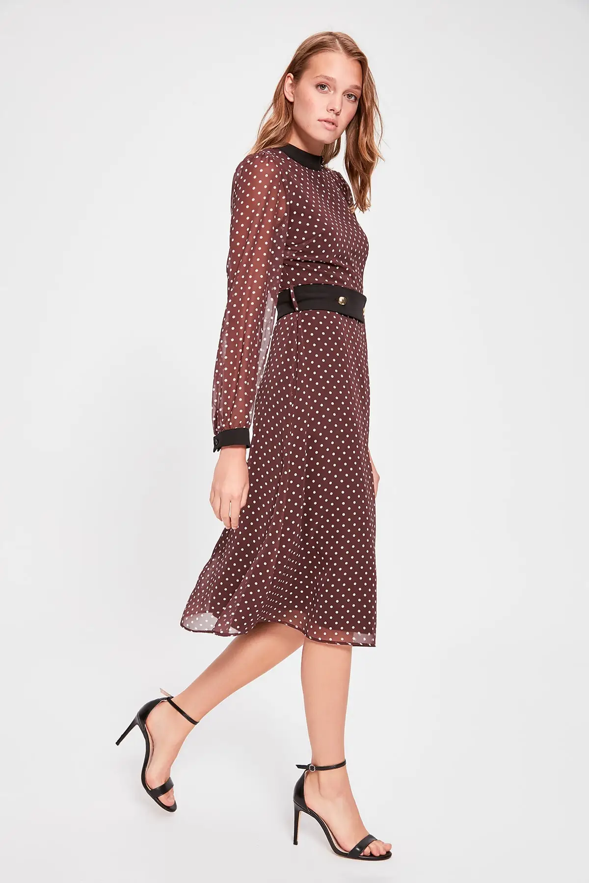Trendyol коричневое платье в горошек TWOAW20EL1113|Платья| |