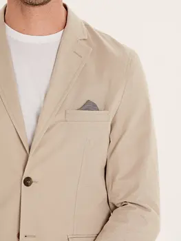 

Tight-fitting Mould Blazer Jacket