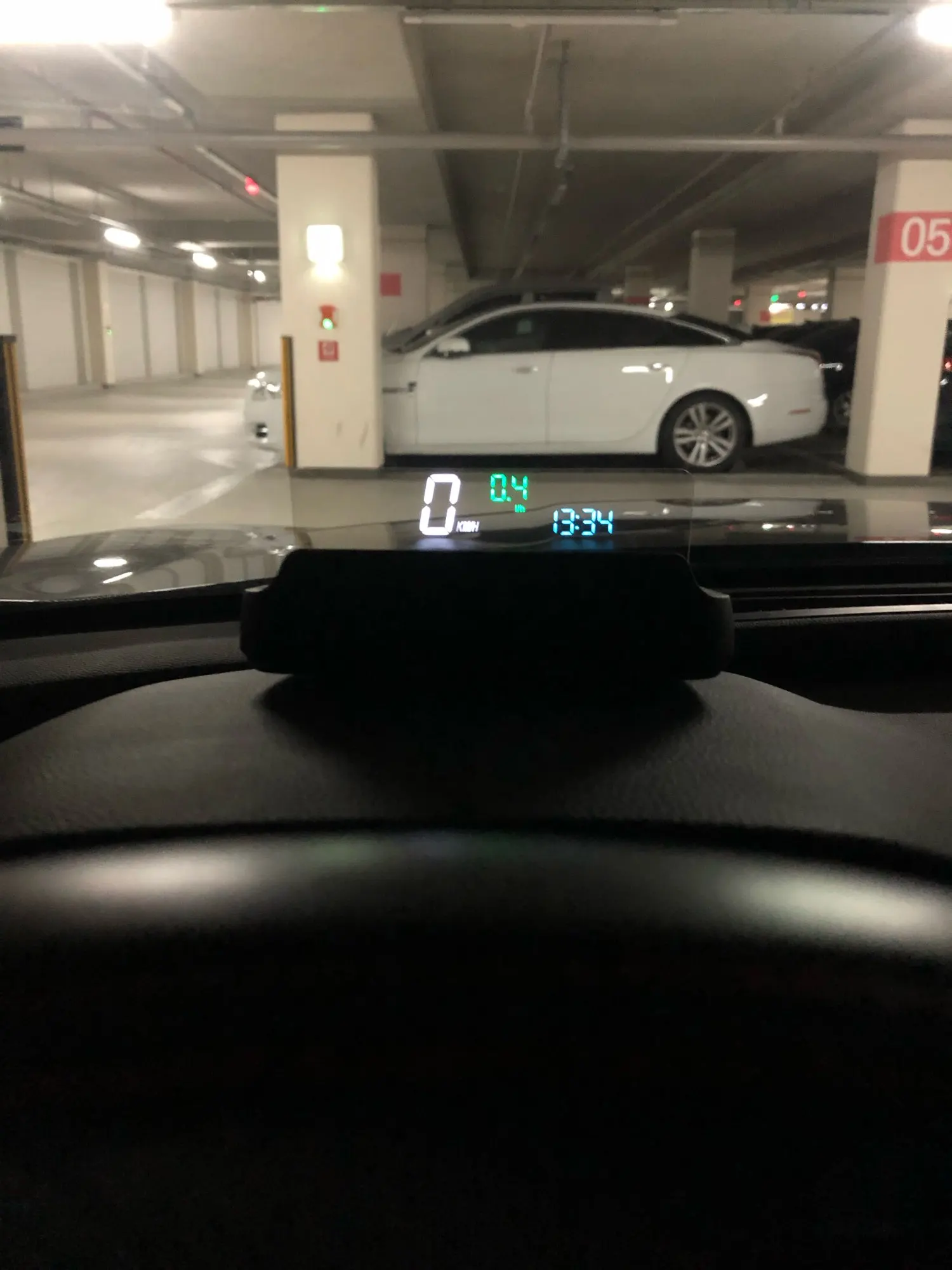Отзыв о товаре Проектор EANOP M40PLUS, зеркало на лобовом стекле, дисплей OBD2, Winshield, измеритель скорости вращения, скорость проектора, расход масла, приложение дл... от пользователя 영***김