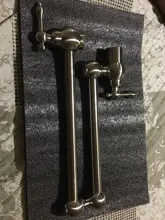 Palanca única dorado cepillado giratorio plegable montado en la pared, grifo de cocina para baño, grifo de rotación de 360, solo agua fría