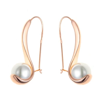 

Earrings made of silver with pearls imitated