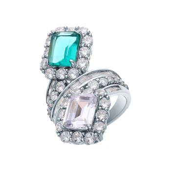 

Silver ring with cubic zirconia sunlight sample 925