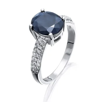 

Ring of silver with sapphire Nat. (U) and cubic zirconia