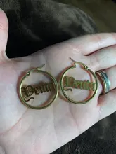 Pendientes de tuerca con nombre personalizados para mujer, círculo redondo, acero inoxidable, regalo de fiesta, 1 par