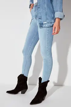 

Trendyol Genuine Leather Suede Women 'S Boots TAKAW20BO0139