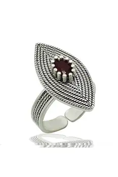 

Silver Shuttle Filigree Lady Ring