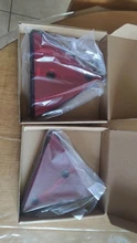 Reflectores traseros triangulares reflectantes para puerta, tornillos de seguridad para remolque, motocicleta, camión y barco, color rojo, 2 uds.