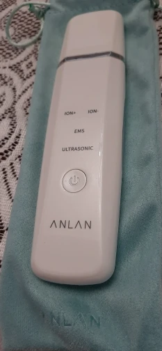 Отзыв о товаре ANLAN Ультразвуковой скрабер скруббер, ионная лопатка для чистки лица, пилинг, лифтинг для лица, удаление угрей, терапия красным светом для удаления черных точек blackhead remover узи чистка ультразвуковая чистка лица от пользователя B***b