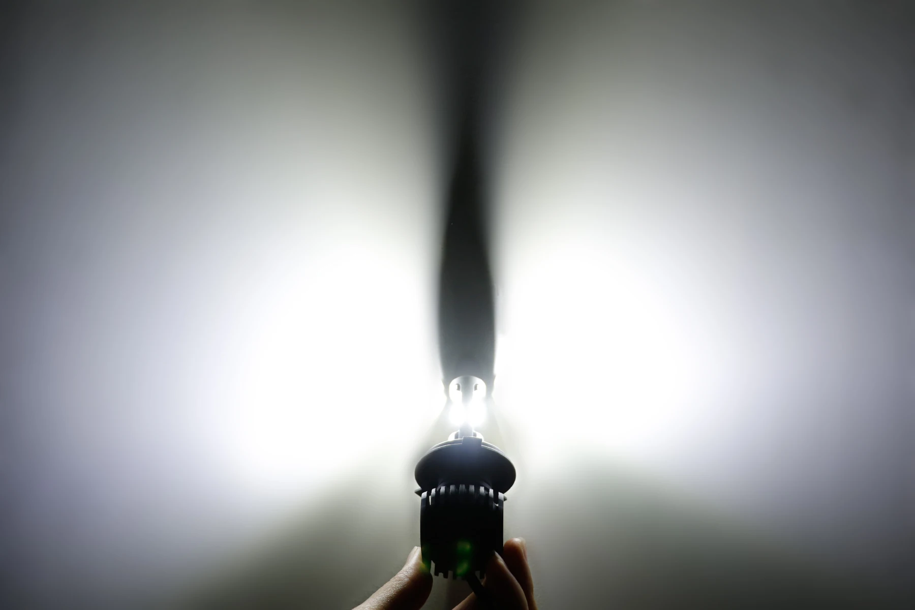 Светодиодная лампа H4 Optima LED i ZOOM комплект арт: H4|Передние LED-фары для авто| |