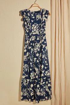 

Trendyol Flower Print Ruffle Detail Dress TWOSS20EL2321