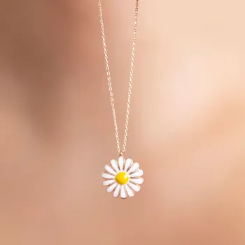 

Daisy Silver Enamel Daisy 925 Sterling Necklace for Women Choker Pendant