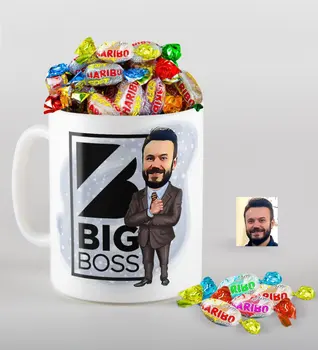 

Personalized Mr Big Boss Caricature Of mug And Haribo Candy Gift Seti-1