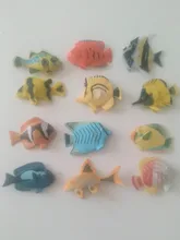 12 Uds surtidos Color y diseño Tropical pescado figura juego de peces de juguete de plástico educación Mini animales juguetes para los niños