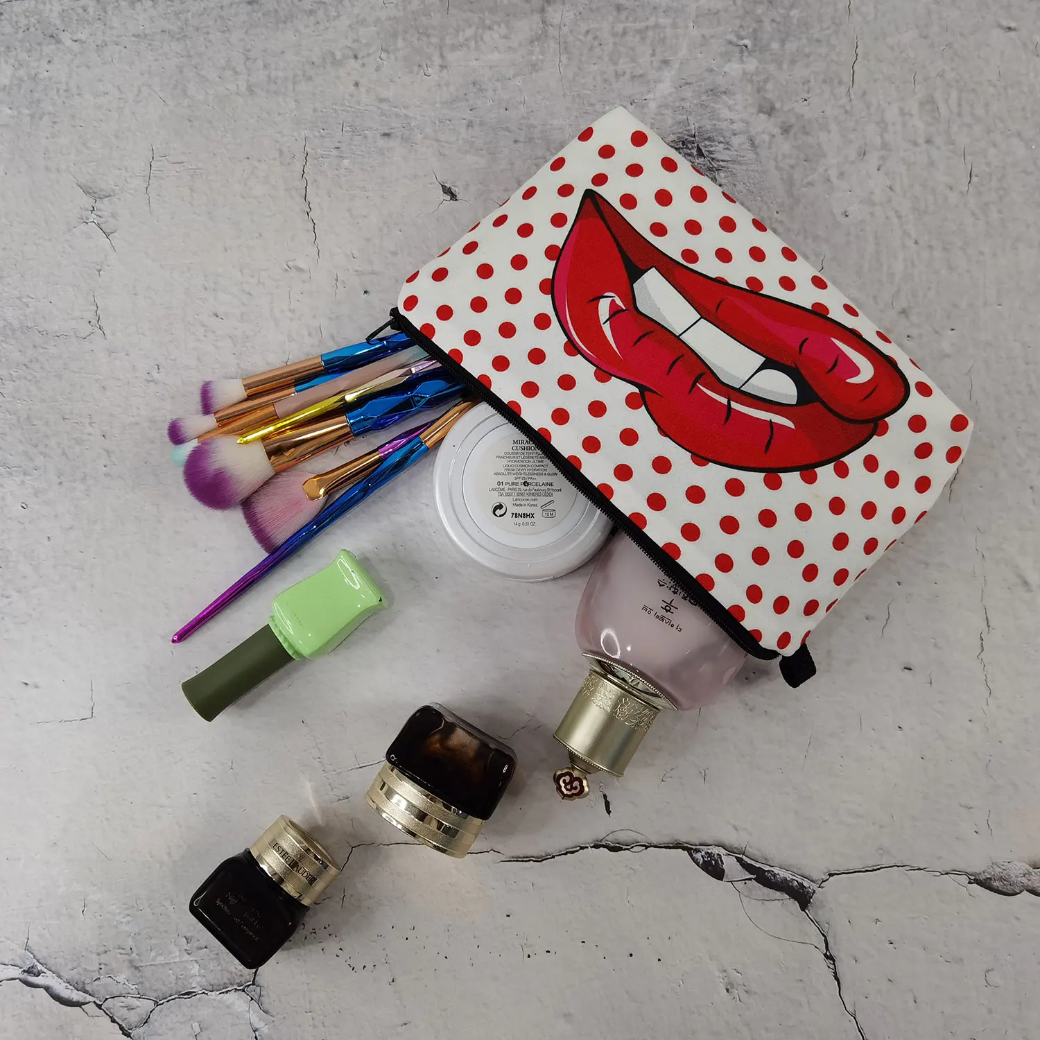 Sexy Lips Pattern Printed Makeup Tool Bag Women Travel Fashion Storage Cosmetic Bags Durable Toiletry Bag Pencil Case For Girls