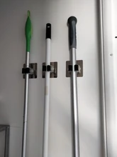 Ganchos multiusos adhesivos para montar en la pared, soporte organizador de fregona, gancho para escoba, ganchos fuertes para cocina y baño, 2/4 Uds.