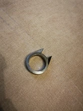 Anillo de supervivencia de seguridad EDC para hombres y mujeres, herramienta de defensa personal de acero inoxidable, anillo de defensa para dedo, Color plateado, dorado y negro, 1 Uds.