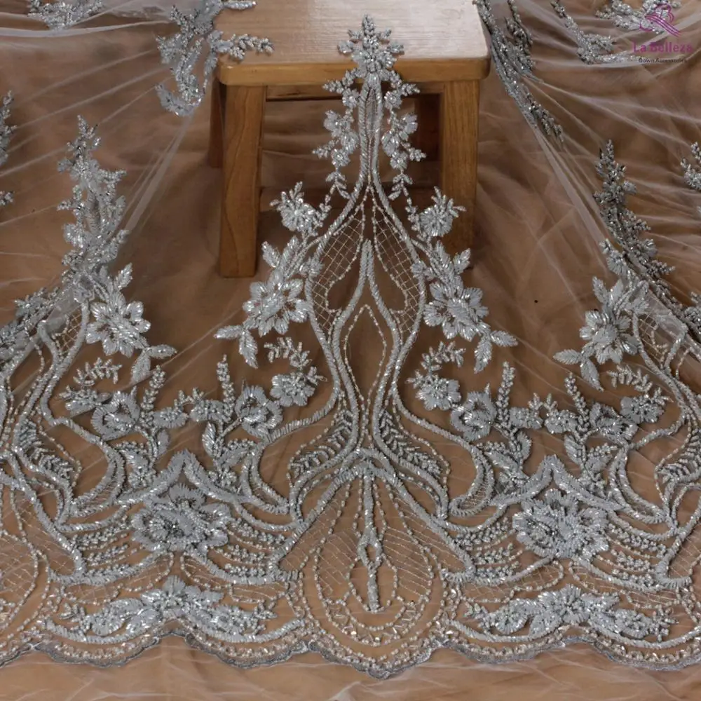Женское свадебное платье La Belleza белое кружевное с бусинами и кристаллами 1 ярд