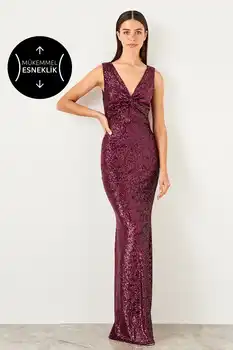 

Trendyol Sequined Evening Dress TPRSS19YL0027
